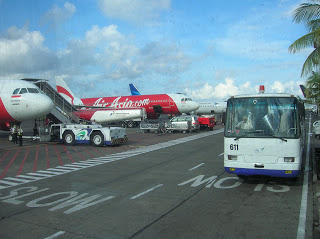 Aeropuerto de Ngurah Rai,  Aeropuerto de Denpasar, Isla de Flores, Isla de Bali, vuelta al mundo, round the world, La vuelta al mundo de Asun y Ricardo